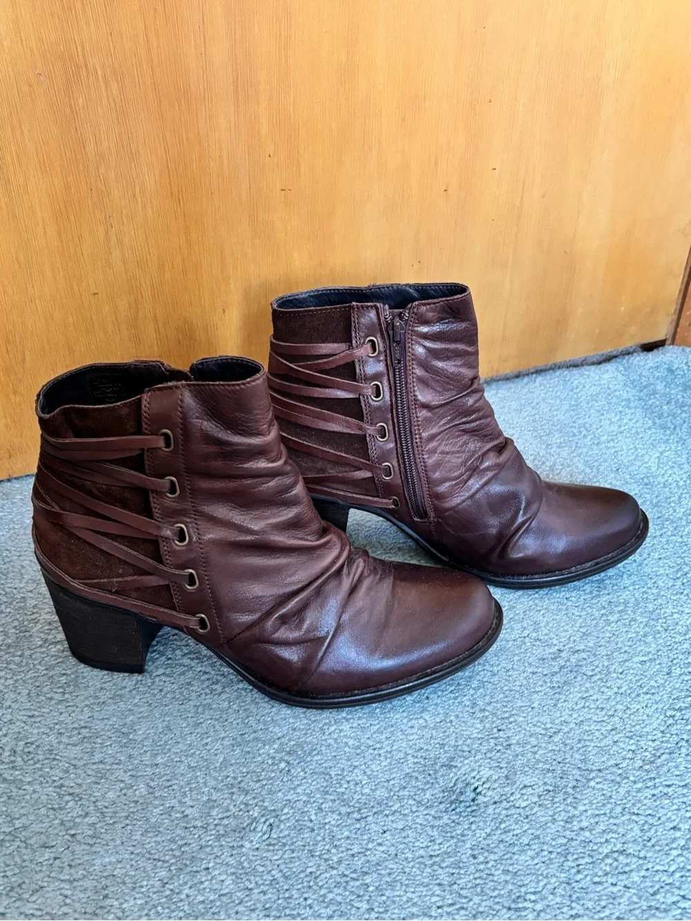 Miz Mooz Women's Brown Leather Ankle Boots with Side Zip